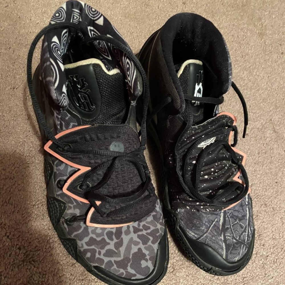 Nike Kyrie Hybrid S2